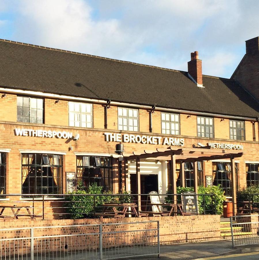 فندق The Brocket Arms Wetherspoon ويجان المظهر الخارجي الصورة